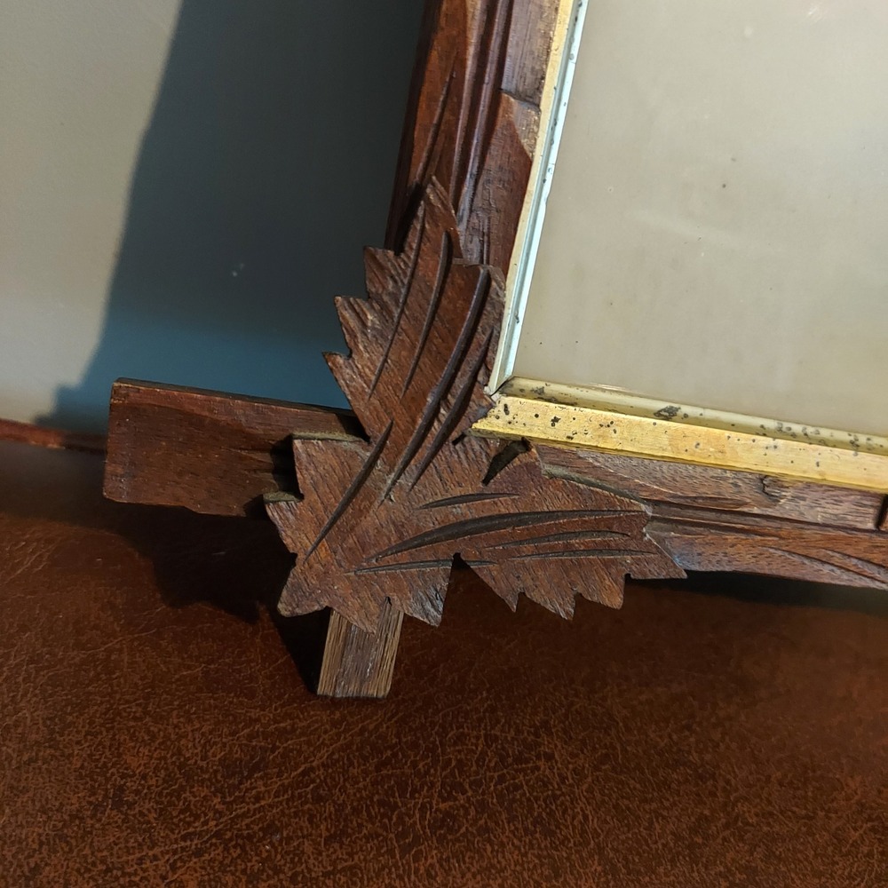 Antique Black Forest Hand Carved Wood Frame Botanical Floral Lithograph 15x13.5 - Picture 3 of 5